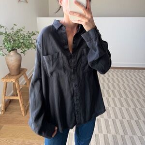 Cloth & Stone Charcoal Button-Up Blouse